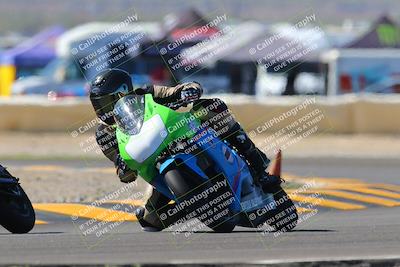 media/Oct-09-2022-SoCal Trackdays (Sun) [[95640aeeb6]]/Turn 2 (1110am)/